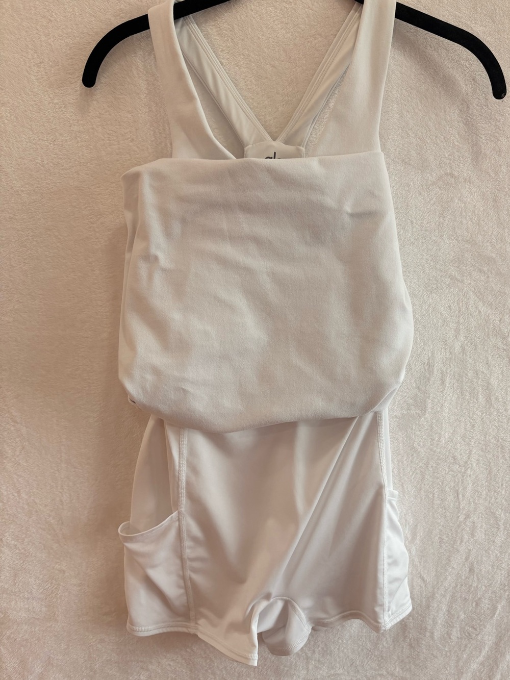 Alo Yoga White Tennis Dress Romper Built In Shorts Shelf Bra Women's Small - Picture 11 of 14